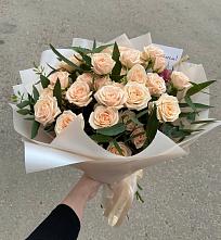Букет Кремовые розы Латте в Шимске